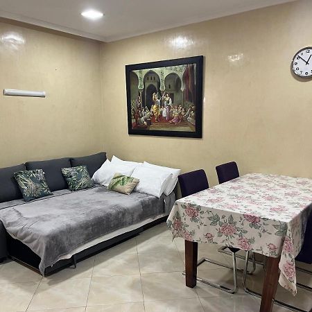 Appartement Elegant Et Climatise Au Centre Avec Terrasse - Proche Plage Et Attractions ! Tanger Zewnętrze zdjęcie