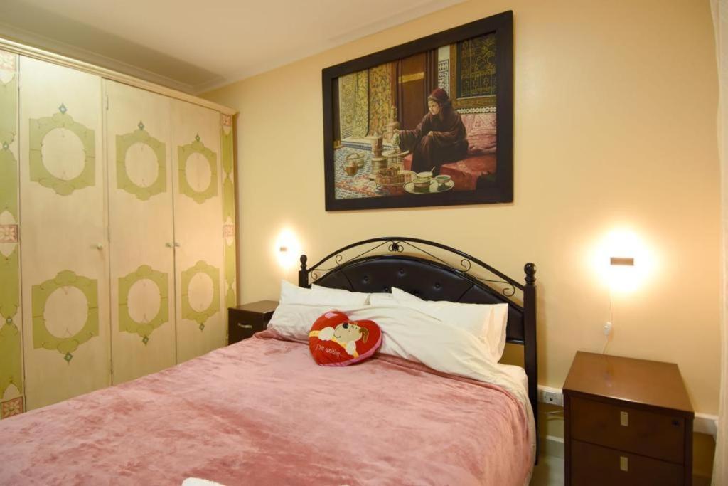 Appartement Elegant Et Climatise Au Centre Avec Terrasse - Proche Plage Et Attractions ! Tanger Zewnętrze zdjęcie